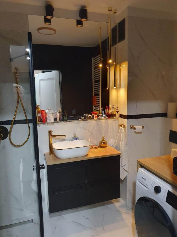 Apartament 3 Pokojowy Lub Pokoj W Mieszkaniu W Nowym Bloku Warsawa Bagian luar foto