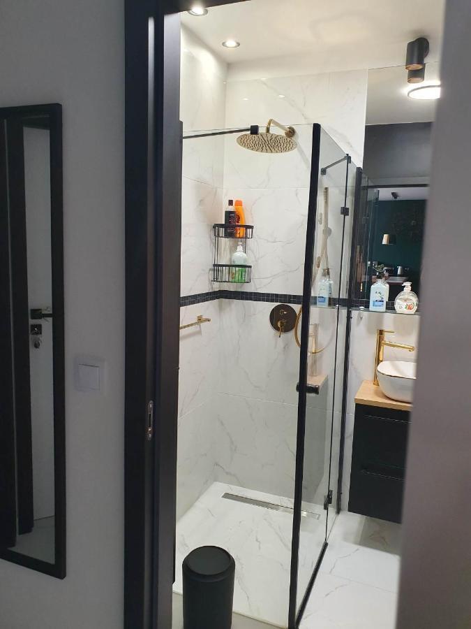 Apartament 3 Pokojowy Lub Pokoj W Mieszkaniu W Nowym Bloku Warsawa Bagian luar foto