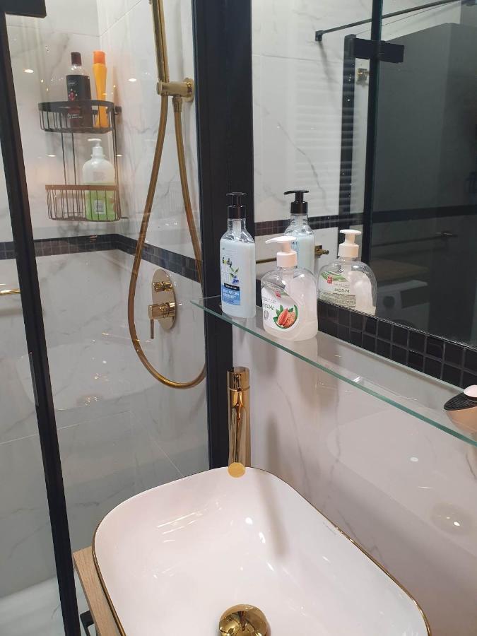 Apartament 3 Pokojowy Lub Pokoj W Mieszkaniu W Nowym Bloku Warsawa Bagian luar foto